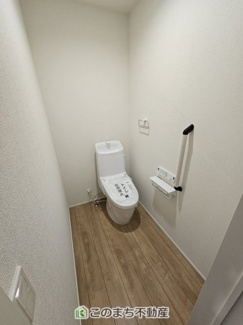 【トイレ】 | リナージュ那須塩原市下永田5丁目24-1期　12号棟 | 換気ができて清潔なトイレスペース☆