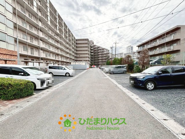 久喜スカイハイツ　の駐車場