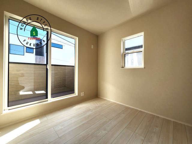 福岡市西区小戸3丁目第1-3棟（3号棟）　の内観：施工例|穏やかな光が差し込む室内には、穏やかな時間が流れます。