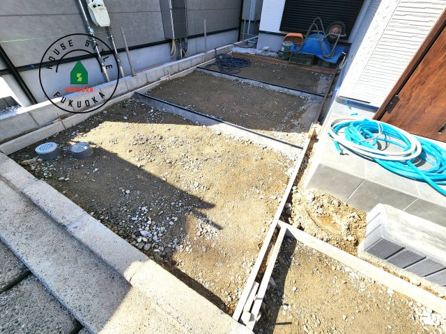 福岡市西区小戸3丁目第1-3棟（3号棟）　の外観：施工例|駐車場になります。