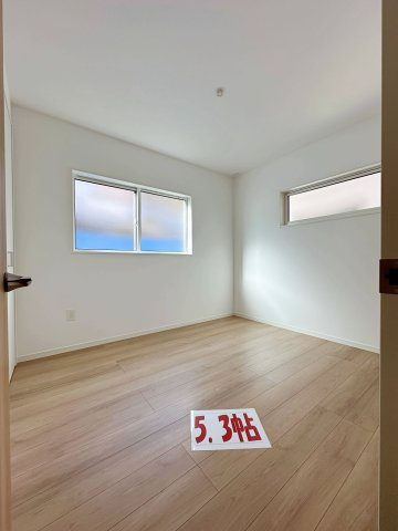 西区田方２丁目No.2の洋室|5.3帖の洋室☆