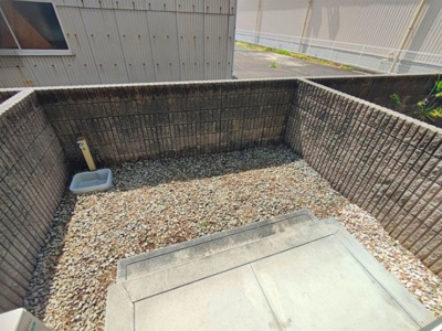 【庭】 | ピアチェーレ 久万ノ台