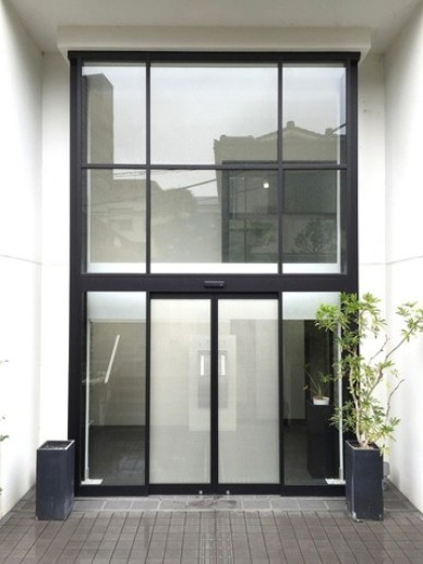 【エントランス】