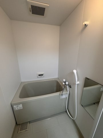 ハイツ長岡京の浴室|追い炊き機能付き　