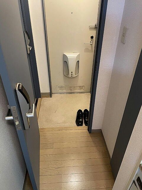 メゾンドプレステージの玄関