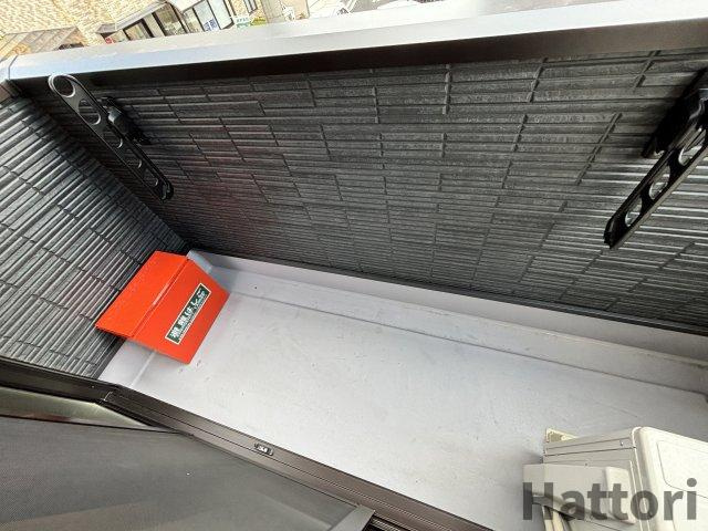 T's岡上の町のバルコニー