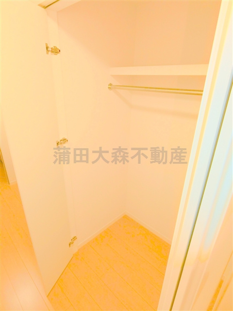 Bicheno(ビジュノの設備|廊下の収納　クローゼット