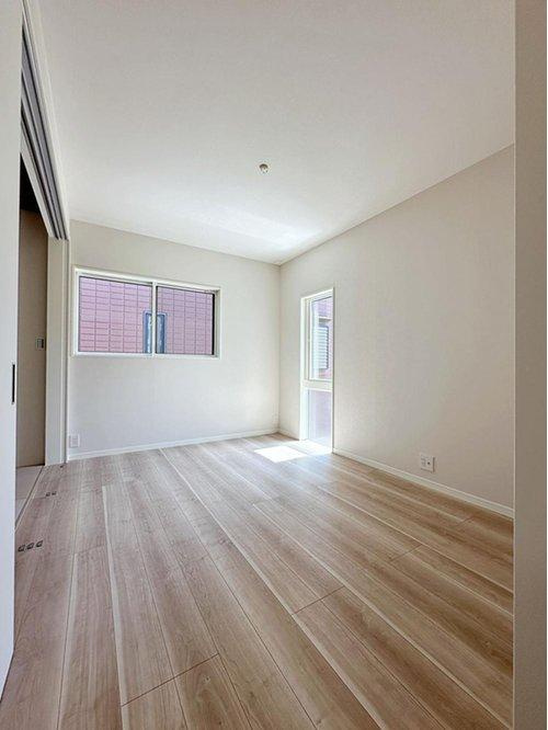 安佐南区八木9丁目の寝室|6帖の広々とした主寝室☆