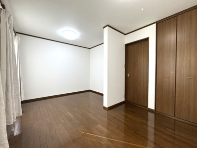 【洋室】 | 北野西白梅町貸家