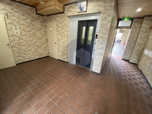 レクシア布施のロビー