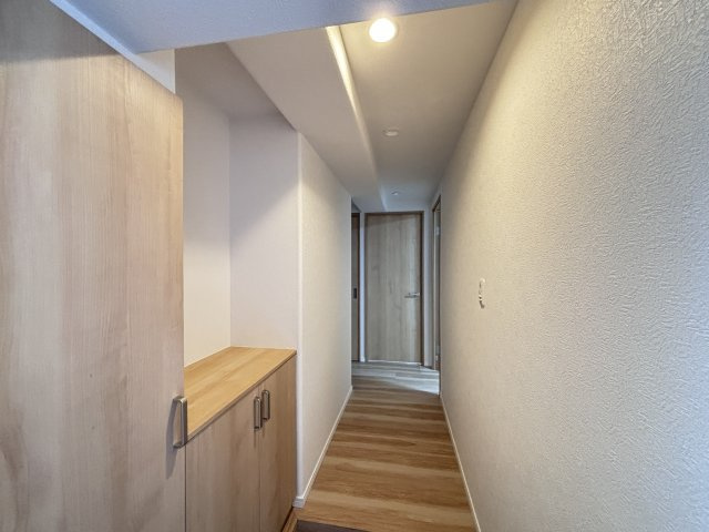 サーパス沼田の玄関