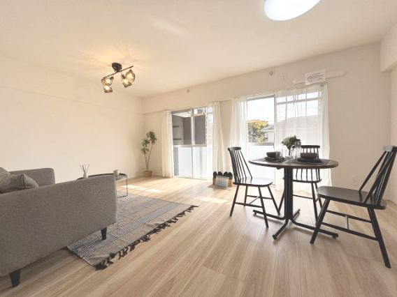 【居間・リビング】