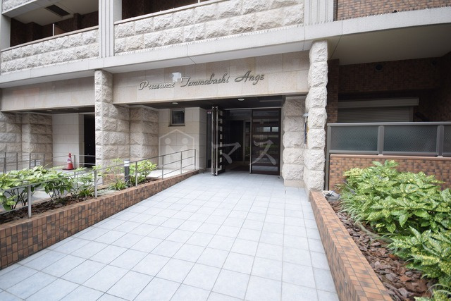 プレサンス天満橋アンジェのエントランス