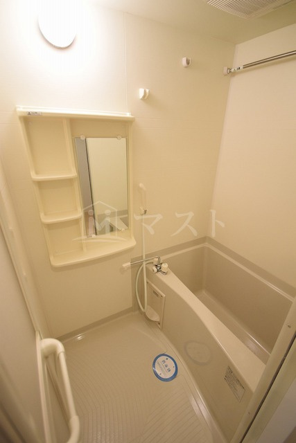 プレサンス天満橋アンジェの浴室