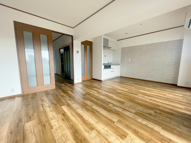 第１星栄ハイツの居間・リビング