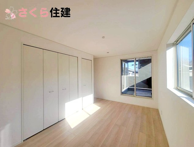 クレイドルガーデン中岡本町第10　2号棟の洋室|2階　8帖の洋室