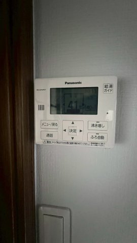 阪南市自然田戸建の発電・温水設備