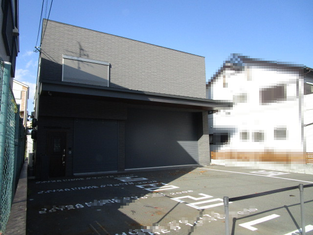 守口市寺方錦通２丁目の倉庫