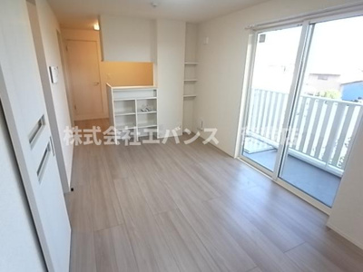 【居間・リビング】 | Holy Lands(ホーリーランド） | こちらの居間で趣味の時間をお楽しみください