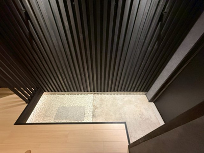 【玄関】 | スイーティアソロ松原