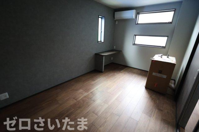 《仲介手数料無料》南区白幡６丁目1367-1新築一戸建ての洋室