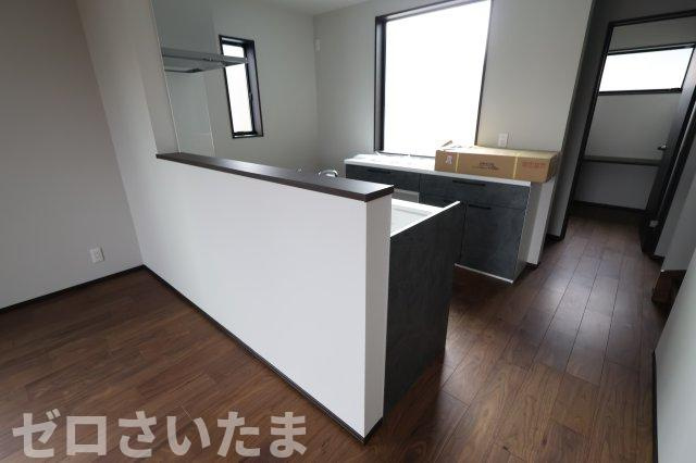 《仲介手数料無料》南区白幡６丁目1367-1新築一戸建てのキッチン