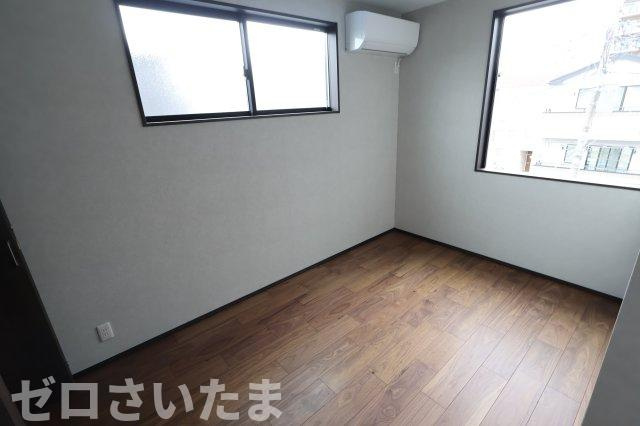 《仲介手数料無料》南区白幡６丁目1367-1新築一戸建ての洋室