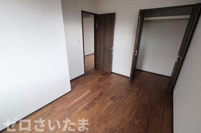 《仲介手数料無料》南区白幡６丁目1367-1新築一戸建ての洋室