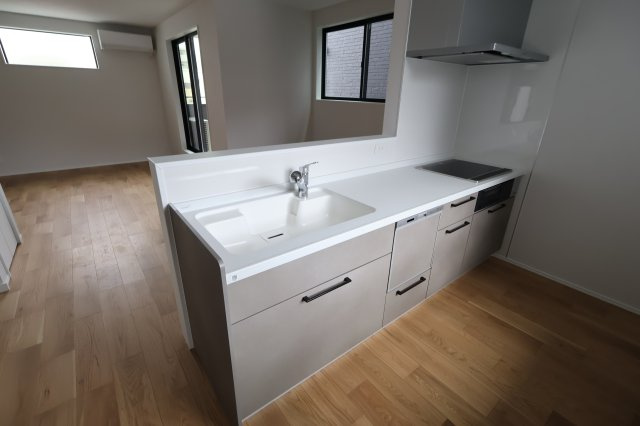 《仲介手数料無料》南区白幡６丁目1367-1(4号棟)新築一戸建て