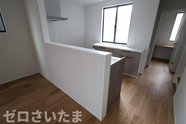 《仲介手数料無料》南区白幡６丁目1367-1新築一戸建てのキッチン