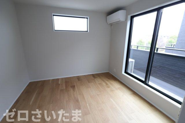 《仲介手数料無料》南区白幡６丁目1367-1新築一戸建ての洋室