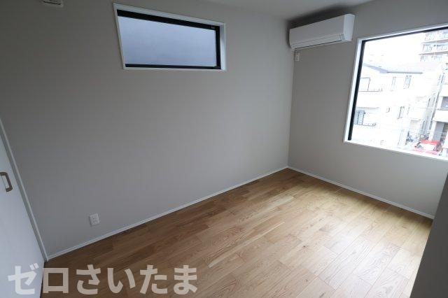 《仲介手数料無料》南区白幡６丁目1367-1新築一戸建ての洋室