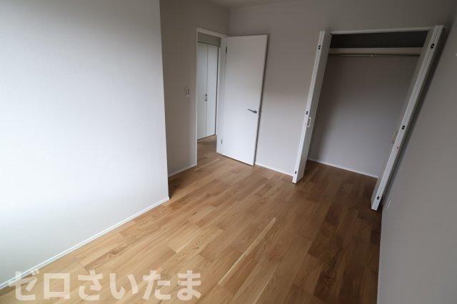 《仲介手数料無料》南区白幡６丁目1367-1新築一戸建ての洋室