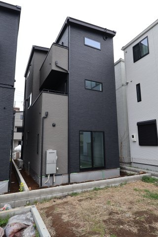 《仲介手数料無料》南区白幡６丁目1367-1新築一戸建て