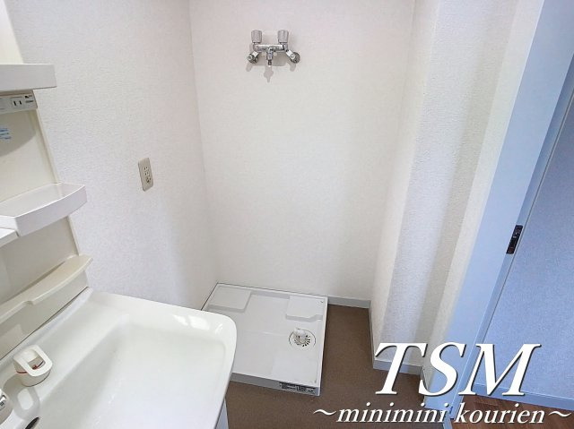 第２メゾン香里の洗面所|洗濯機置場