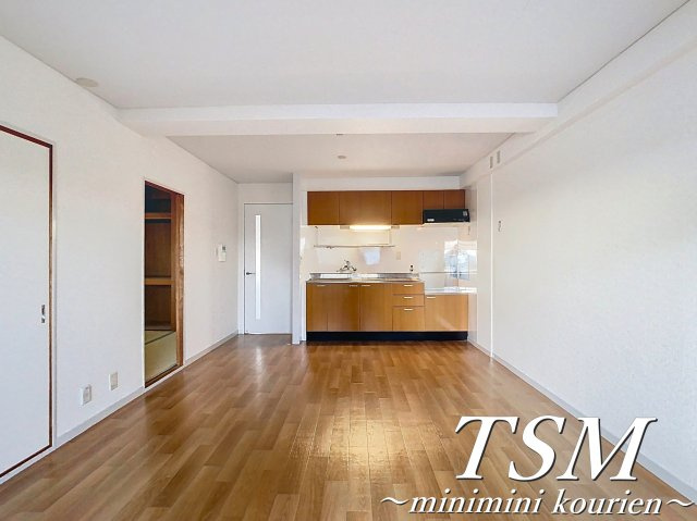 第２メゾン香里の居間・リビング