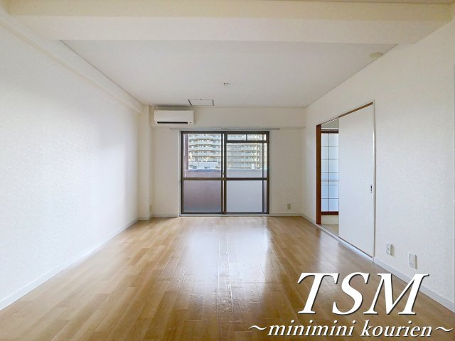 第２メゾン香里の居間・リビング