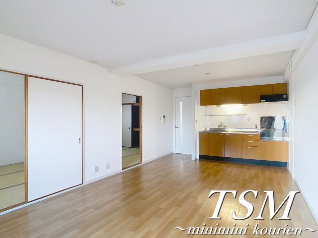 第２メゾン香里の居間・リビング