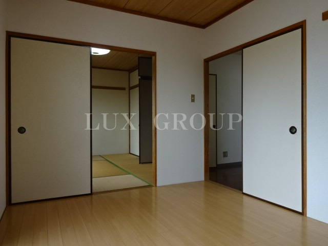 【寝室】 | エミグラント