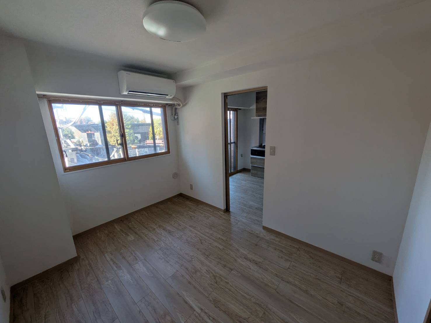 モナークマンション方南町の居間・リビング