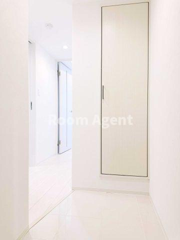 リーデンス名古屋駅西の玄関