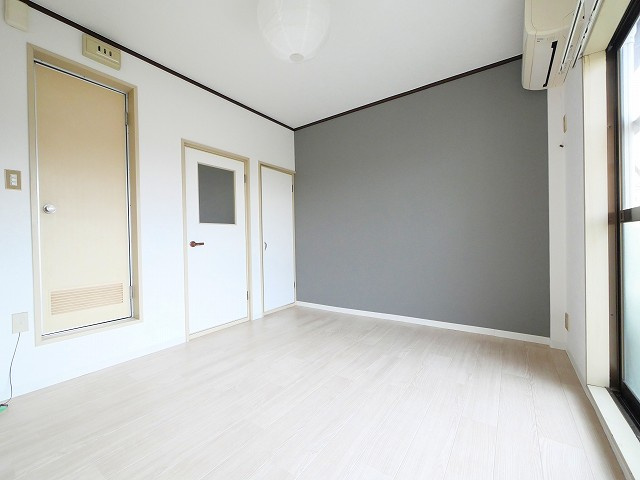 Revo郡山の居間・リビング