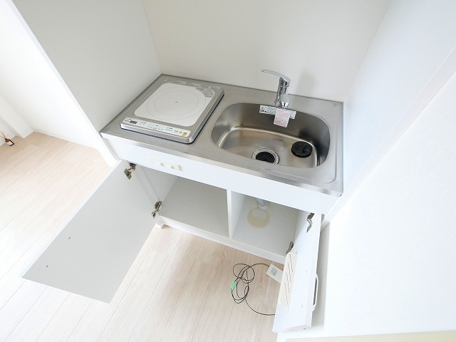 Revo郡山のキッチン