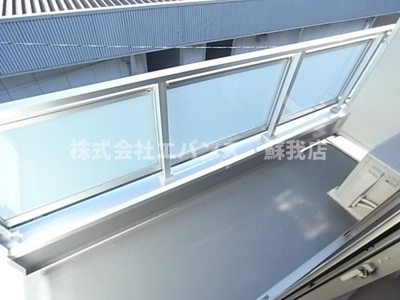 【バルコニー】 | リブリ・ジェイパレス | バルコニーからの眺めを楽しみながら食事をしませんか