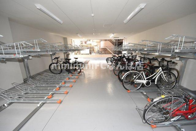 プレジオ難波アジアン