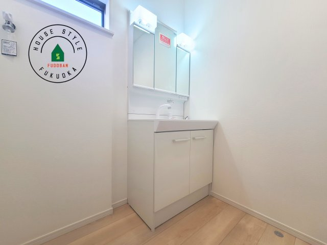 福津市西福間3丁目第7-2棟（1号棟）の内観：施工例|洗面所は小さなプライベートスペース。歯磨き、洗顔と毎日施す個人空間。