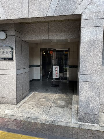 菱和パレス音羽二番館のエントランス