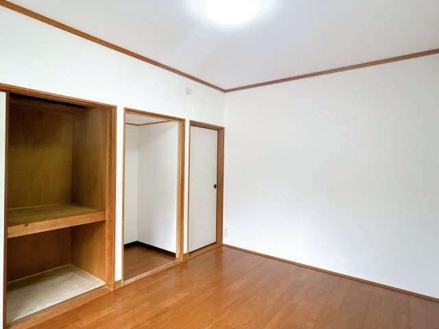 都城市都島町の中古一戸建の洋室