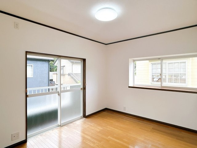 都城市都島町の中古一戸建の洋室