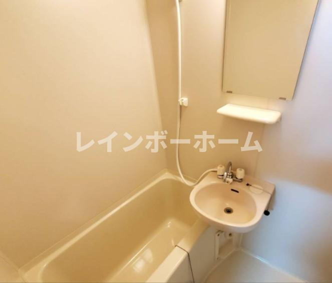 ドミール上福岡の浴室